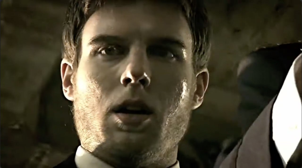 Иллюстрация к факту Poor Christopher